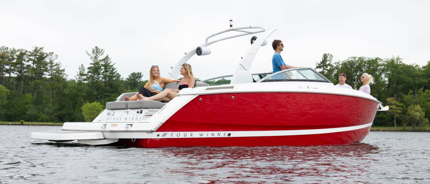 Four Winns H6 Surf