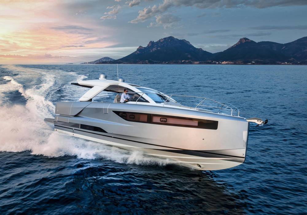 A Boat That Embraces the Sea