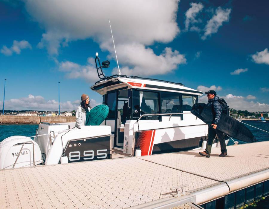 Easy Access Onboard