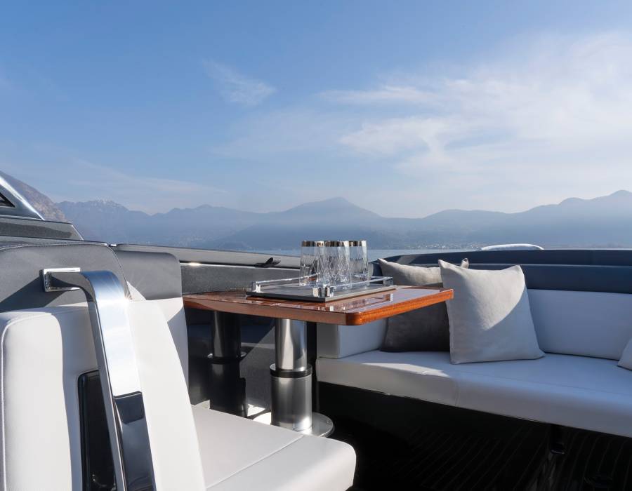 Hydraulic Transforming Table