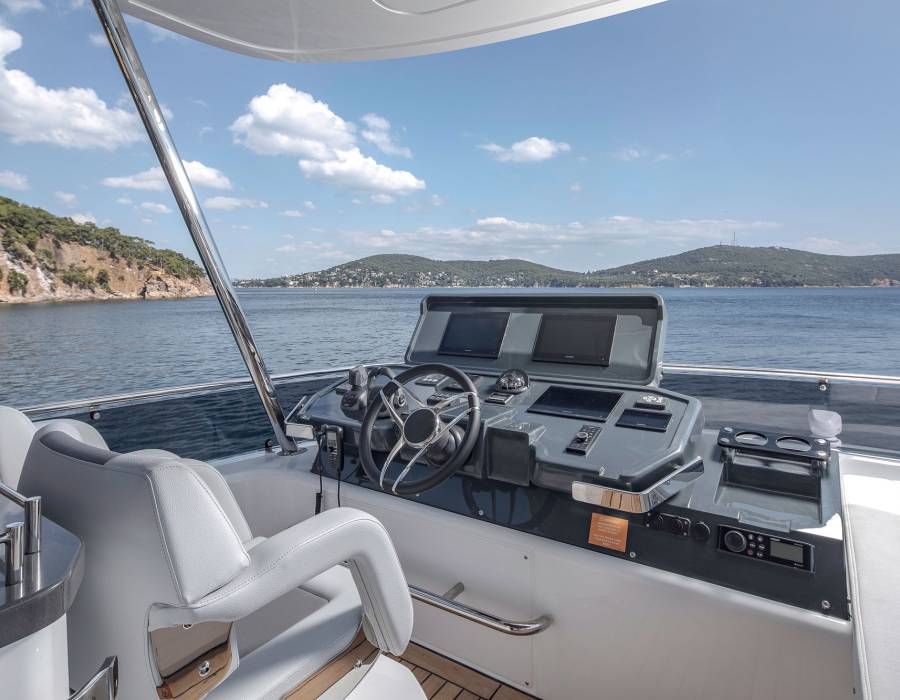 Flybridge