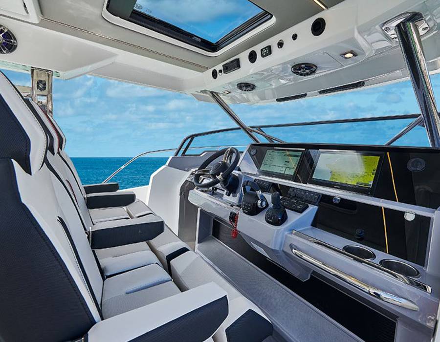 Ergonomic Helm Station
